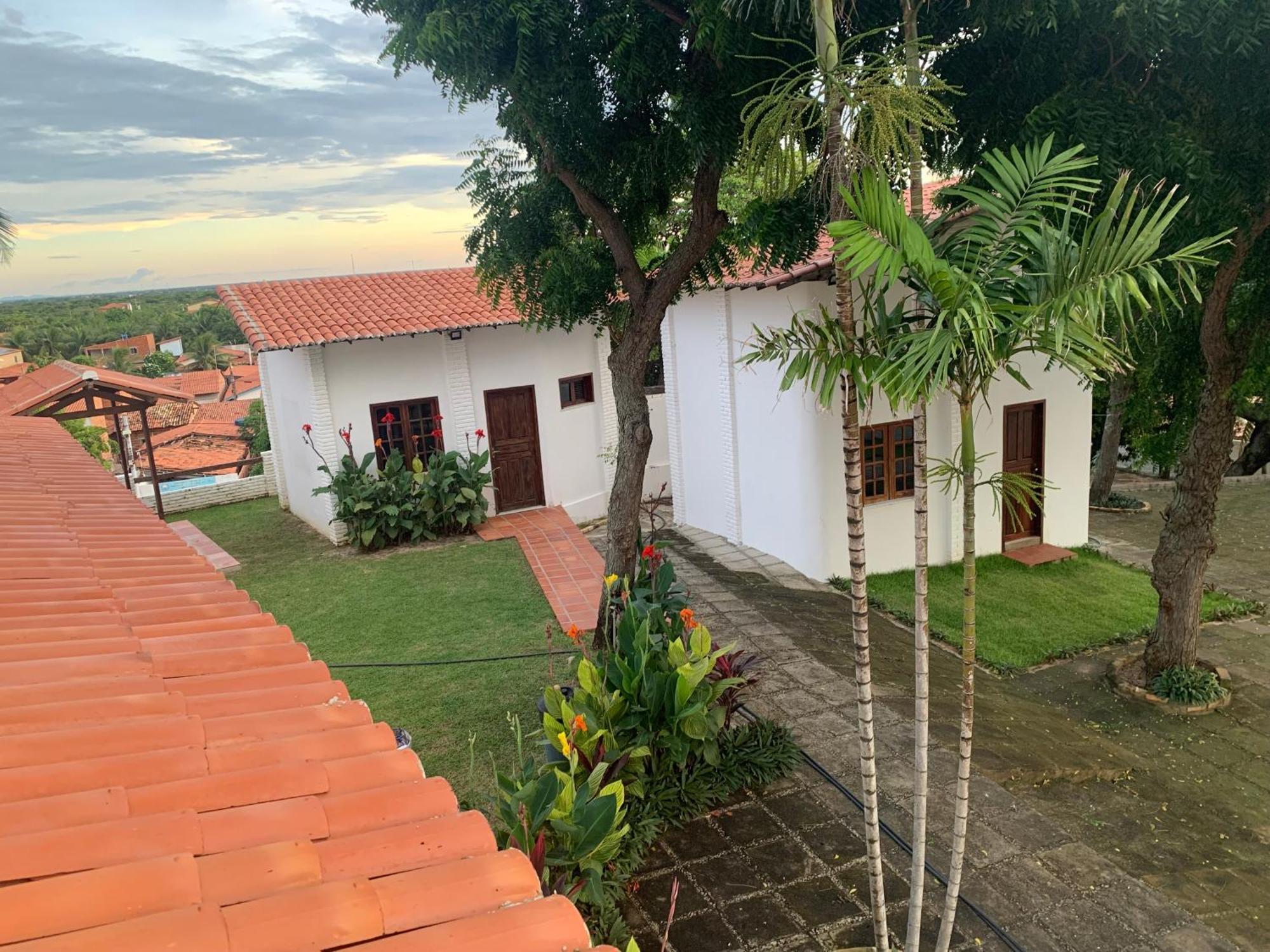 Morro Branco Suites - Hospedaria Morro Branco Beberibe Eksteriør bilde